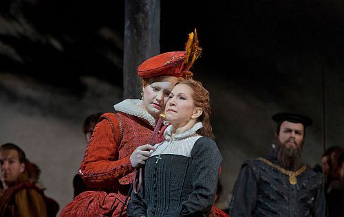 MariaStuarda Act IPhoto: Ken  Howard for Metropolitan Opera