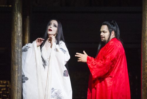 LINDSTROM AS TURANDOT, BERTI AS CALAF (C) KENTON ROH