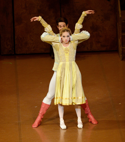 The Taming of the Shrew_Alicia Amatriain, Alexander Jones;  Photo credit: Stuttgart Ballet