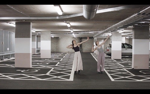 London Contemporary Dance School  Film  Collaborations_Figures & Ground by Leanne, Nicolee, Sarina (4a)