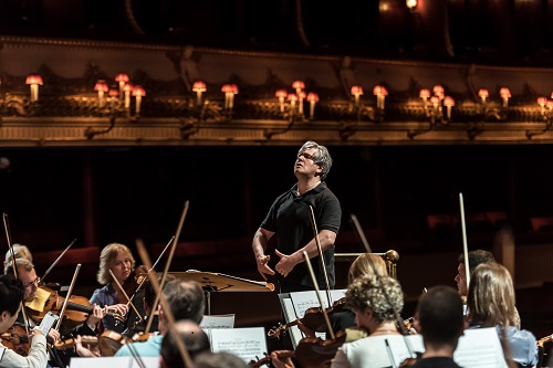 ANTONIO PAPPANO;  Royal Opera House; Covent Garden; London, UK; 4 May 2015; Rehearsing ROH orchestra on stage in programme of Ravel, Chausson, Bernstein, Skryabin; Photo: © ROH Photographer: CLIVE BARDA