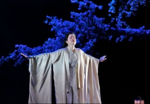 Ana Maria Martinez as Cio-Cio-San from Madame Butterfly. Photo by Ken Howard for LA Opera