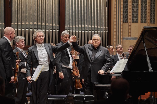 Bruckner 7 The Cleveland Orchestra Franz Welser-Möst, conductor Yefim Bronfman, piano WIDMANN - Trauermarsch  BRUCKNER - Symphony No. 7 Photo by Roger Mastroianni