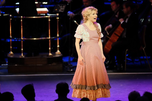 Scarlett Strallen (Laurey) performs in Oklahoma! with the John Wilson Orchestra under conductor John Wilson at the 2017 BBC Proms. Photo: Mark Allen. 