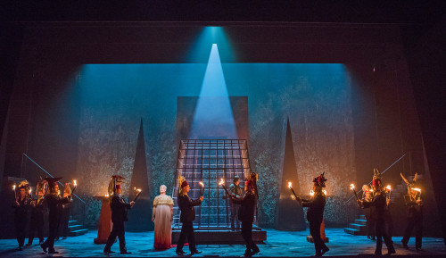 A scene from Aida by Verdi @ London Coliseum. An English National Opera production. Conducted by Keri-Lynn Wilson. Directed by Phelim McDermott. (Opening 28-09-17) ©Tristram Kenton 09-17 (3 Raveley Street, LONDON NW5 2HX TEL 0207 267 5550 Mob 07973 617 355)email: tristram@tristramkenton.com