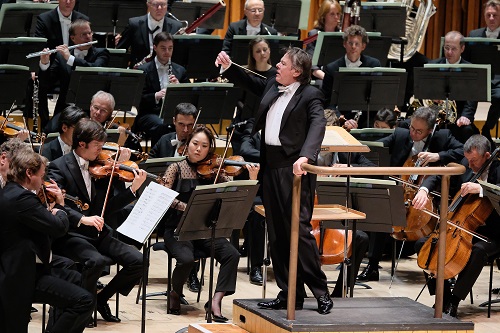 The Bavarian Radio Symphony Orchestra conducted by Mariss Jansons perform Prokofiev's 5th Symphony in the Barbican Hall on Friday, 24 Nov. 2017. Photo by Mark Allan