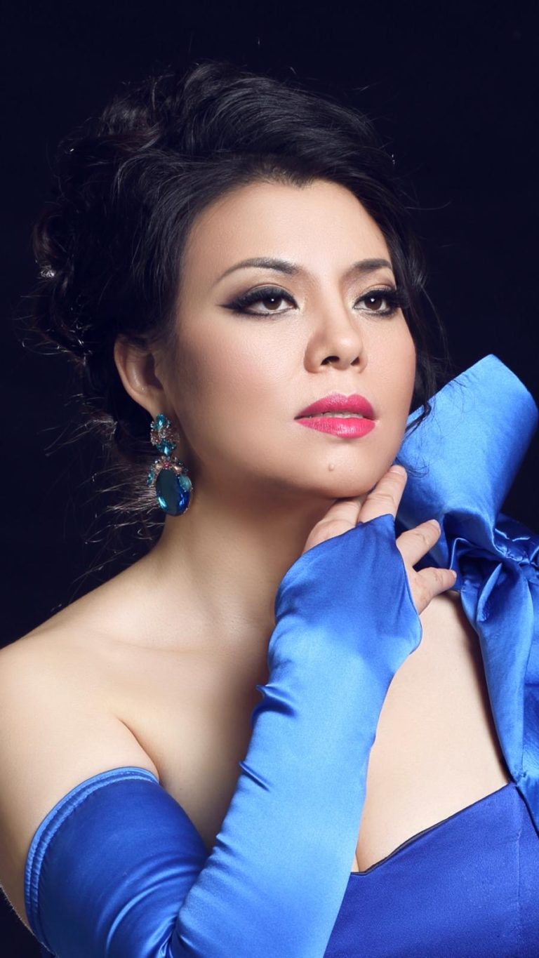 A Q&A WITH CHINESE SOPRANO HUI HE – Seen and Heard International